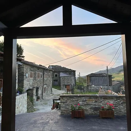 Pilupeta Casa De Aldea